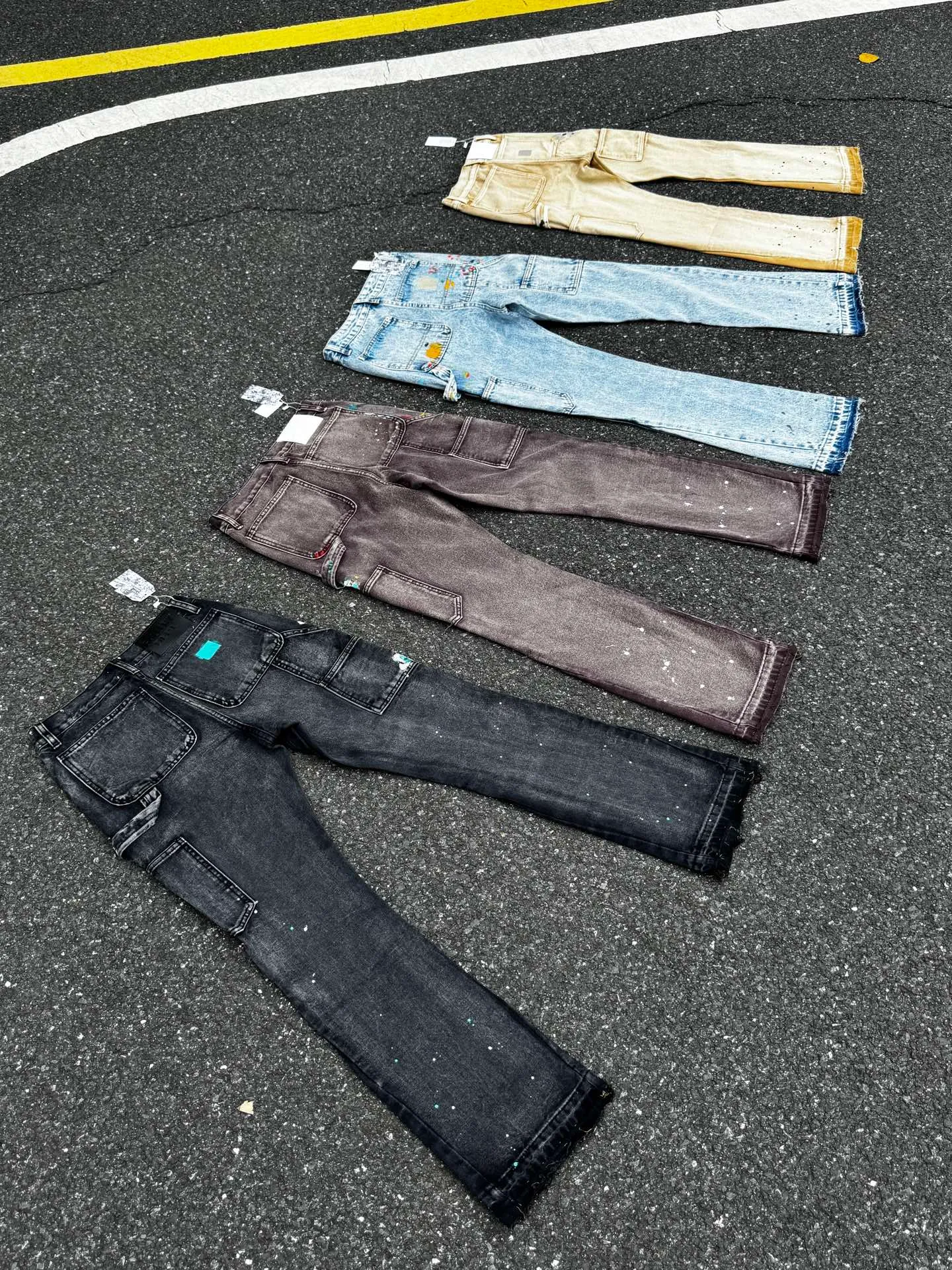P250 (G95 black) (G90 burgundy) (G94 blue) (G91 khaki) GALLERY DEPT. Spliced ​​patchwork splash-ink denim flared pants washed and distressed spliced ​​jeans logging micro-flared jeans men and women same style Code number: 28 30 32 34 36